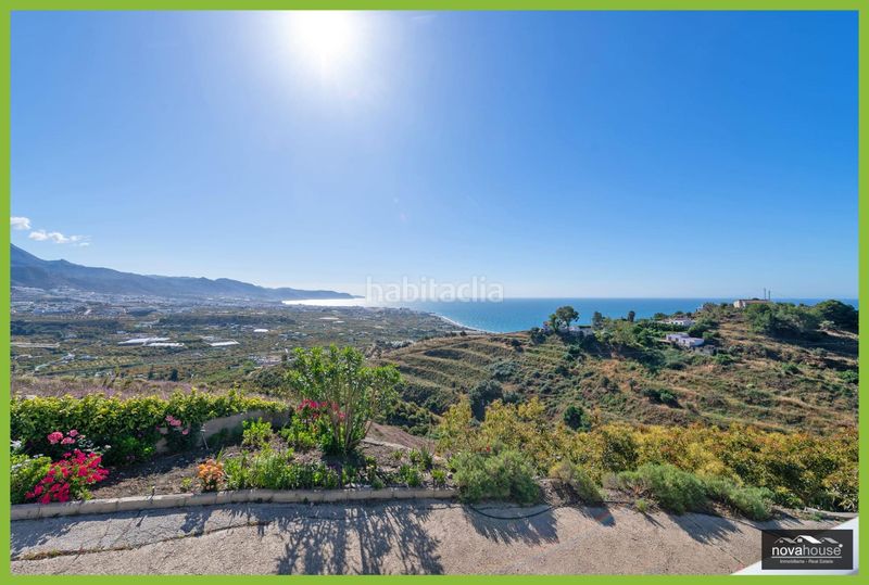 Foto a12cf27d-c080-4d23-a5a2-24222c499497. Masia amb aparcament piscina a Avda Pescia - Ctra de Frigiliana Nerja