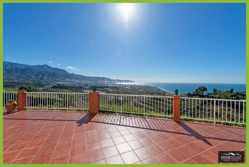 Foto a5fa6f8c-cdb6-4ff2-8b74-1f9daba32ae3. Masia amb aparcament piscina a Avda Pescia - Ctra de Frigiliana Nerja