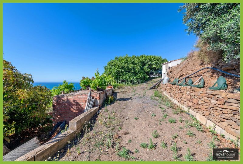 Foto b4bed6e5-33c5-4bb6-b668-a3f6bb8d4559. Masia amb aparcament piscina a Avda Pescia - Ctra de Frigiliana Nerja