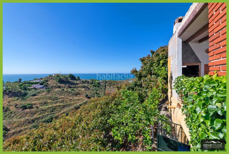 Foto eb8d3a8e-ae81-4bad-8419-d8acc5cb72f9. Masia amb aparcament piscina a Avda Pescia - Ctra de Frigiliana Nerja