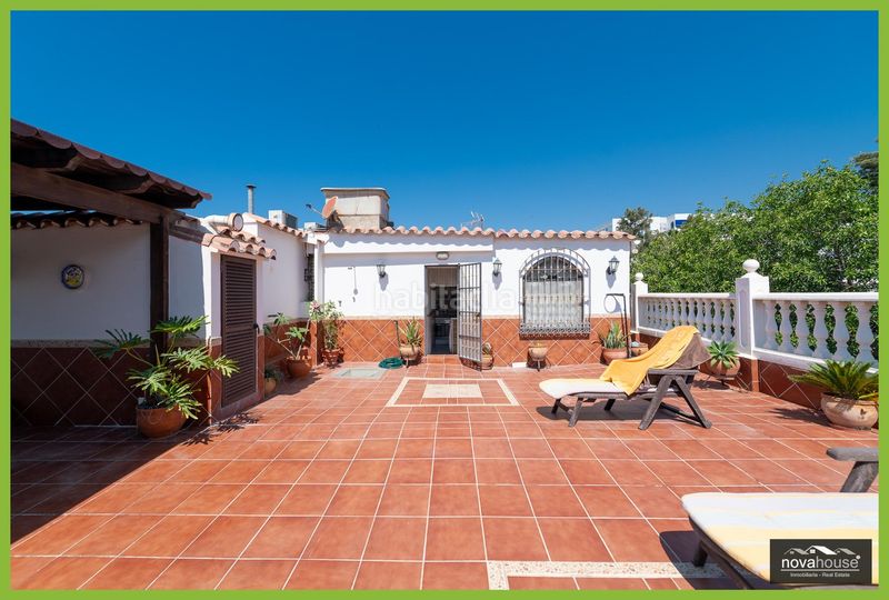 Foto c9cc0e5e-6a51-4e67-8f78-307f3c749a05. Casa amb calefacció a El Palo Málaga