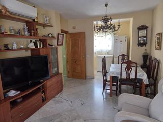 Pis en Playa del Rinc�n. Piso de 2 habitaciones cerca del mar y de todos los servicios