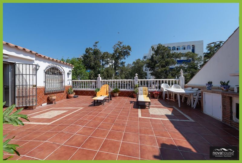 Foto bf5f6187-83ea-41a0-8775-83f38372d938. Casa a El Palo Málaga