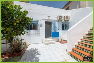 Casa en Del carpintero 18. Casa independiente con 260 metros de parcela en el rinc�n de la