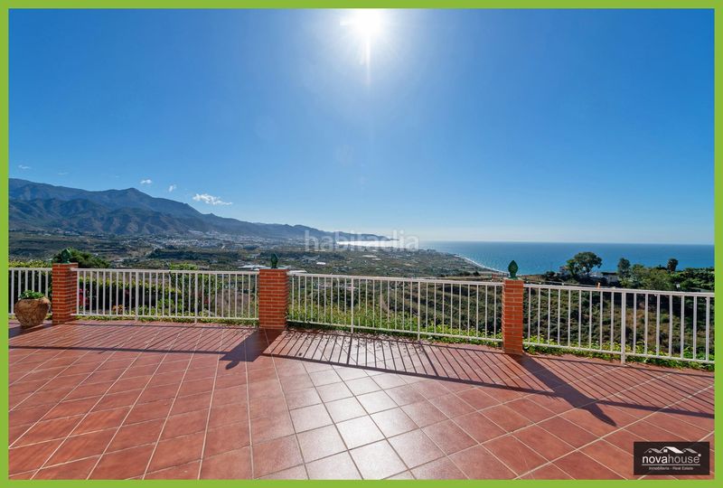 Foto 97d9fbe8-f77f-48f2-8f23-8d09fb7a7d09. Finca rústica a Avda Pescia - Ctra de Frigiliana Nerja