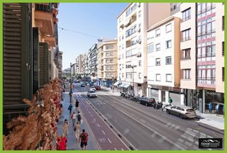 Flat  Calle calle enrique scholtz. Piso exterior junto el corte ingles  actualmente acondicionado c