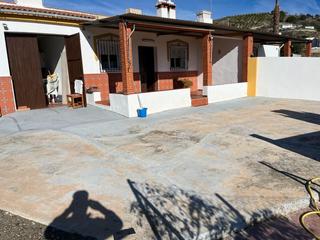 Xalet a Norte - Barrio del Pilar - El Reñidero. Oportunidad!! 2 chalet independientes con parcela de 6000 mt