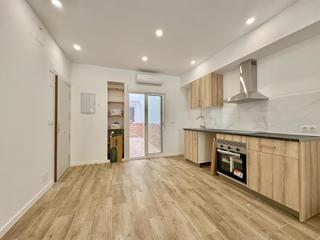Monolocale  Calle salamanca. Estudio a estrenar en el molinillo con patio privado