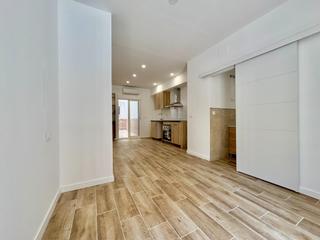 Estudi  Calle salamanca. Estudio a estrenar en el molinillo con patio privado