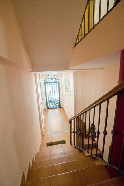 Foto 4cbf1b25-7b3b-4c60-af15-1dd9a881e636. Casa a El Bajondillo Torremolinos