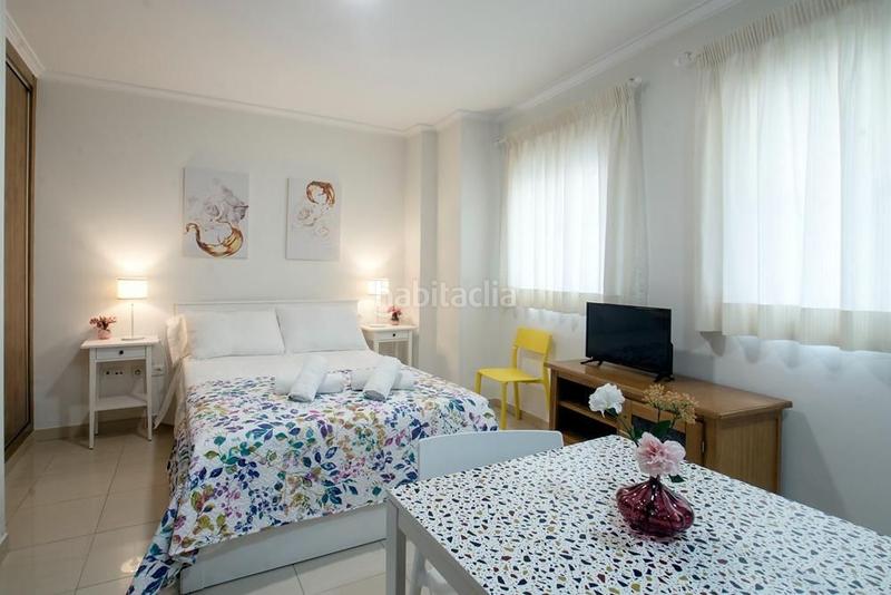 Foto 609679b0-ea0c-45e5-902e-9c645e2aeab6. Casa a El Bajondillo Torremolinos