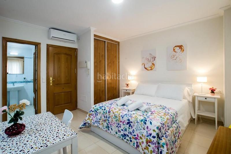 Foto d002e802-6005-4a29-a525-a2edf19ac9ea. Casa a El Bajondillo Torremolinos