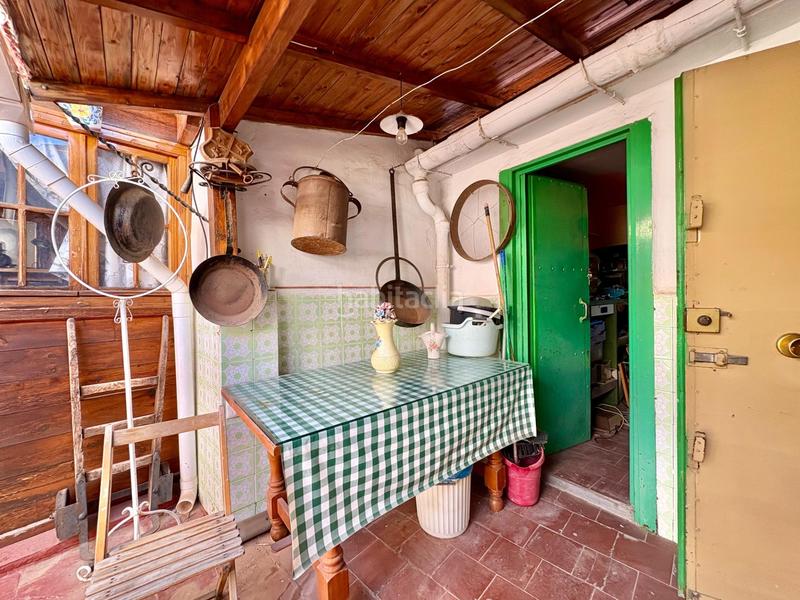 Foto 045816d7-77f6-4108-86ad-52400332c380. Casa adosada  de 3 plantas en el molinillo en Málaga