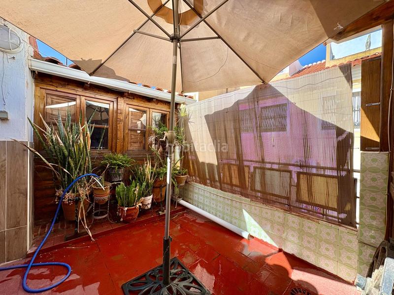 Foto 0b2cb1cc-d4c4-4f0f-b47c-483996d1d4d4. Casa adosada  de 3 plantas en el molinillo en Málaga