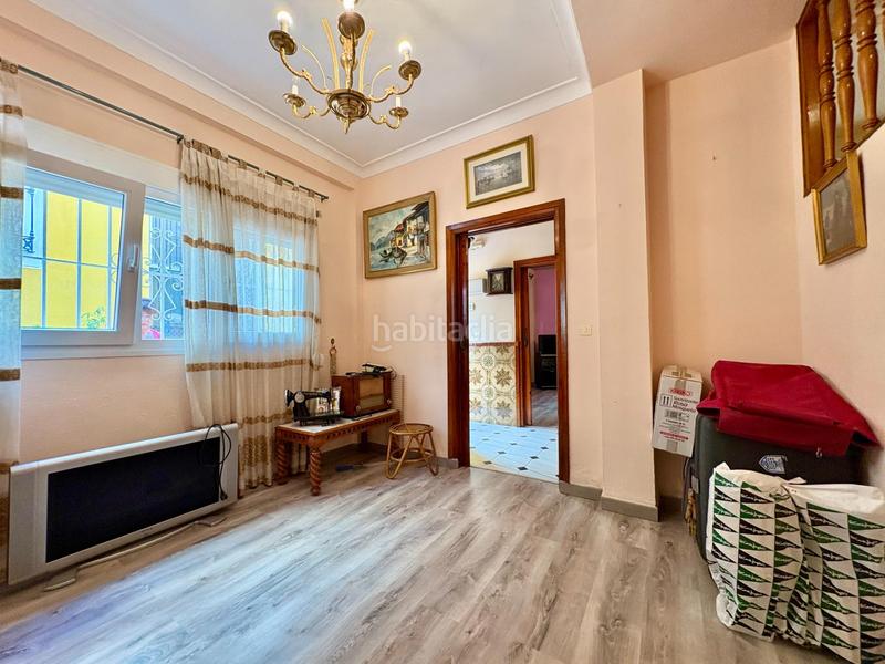 Foto 33a2b577-6dcf-4ea4-a20b-c882c2dd3412. Casa adosada  de 3 plantas en el molinillo en Málaga