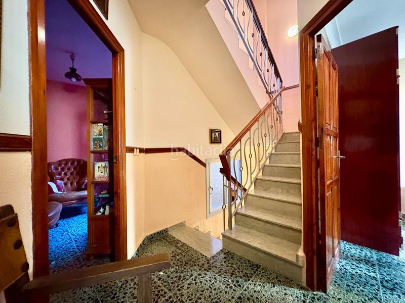 Foto 570ac0e6-d69d-42ce-a46d-e7e7ebd06102. Casa adosada  de 3 plantas en el molinillo en Málaga