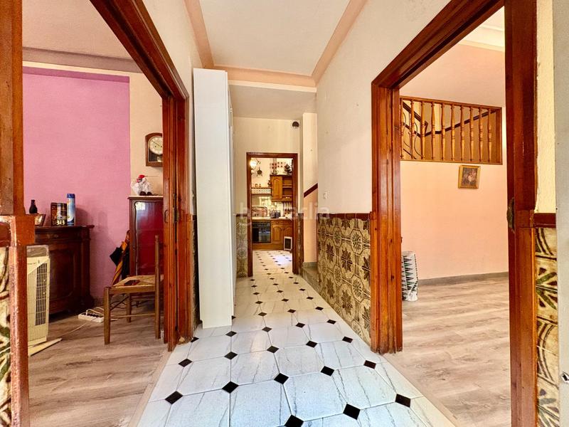 Foto 79a294c8-cf16-4ca4-9363-4e65a56f0775. Casa adosada  de 3 plantas en el molinillo en Málaga