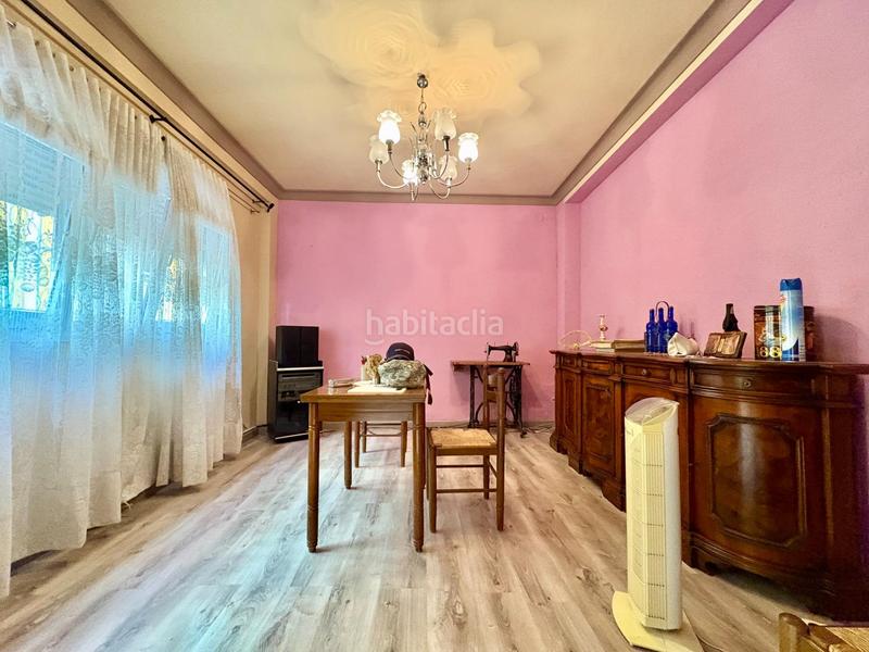 Foto ecef981c-196a-42b1-aa57-2964e1880976. Casa adosada  de 3 plantas en el molinillo en Málaga