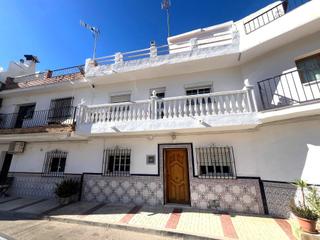 Maison jumelée  Calle toboso. Gran casa de 3 plantas en la milagrosa