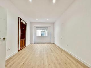 Estudi  Calle antonio baena gomez. Estudio a estrenar a 50 metros de calle larios