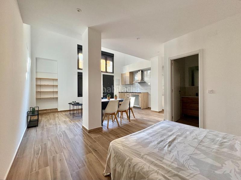 Foto 6ef4943c-1c0c-4687-9d06-5db93d218174. Estudi a Cristo de la Epidemia Málaga