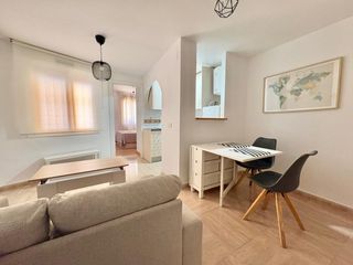 Pis  Calle primera piedra. Piso de 2 habitaciones con garaje y trastero en la milagrosa