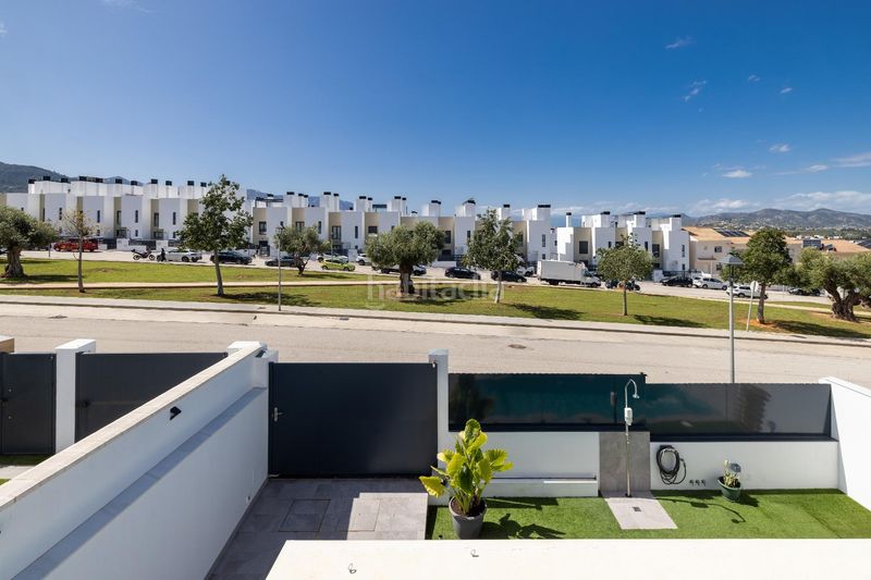 Foto 1d880b2a-e508-4658-b85f-875af91aae19. Casa aparellada amb calefacció aparcament piscina a Alhaurín de la Torre