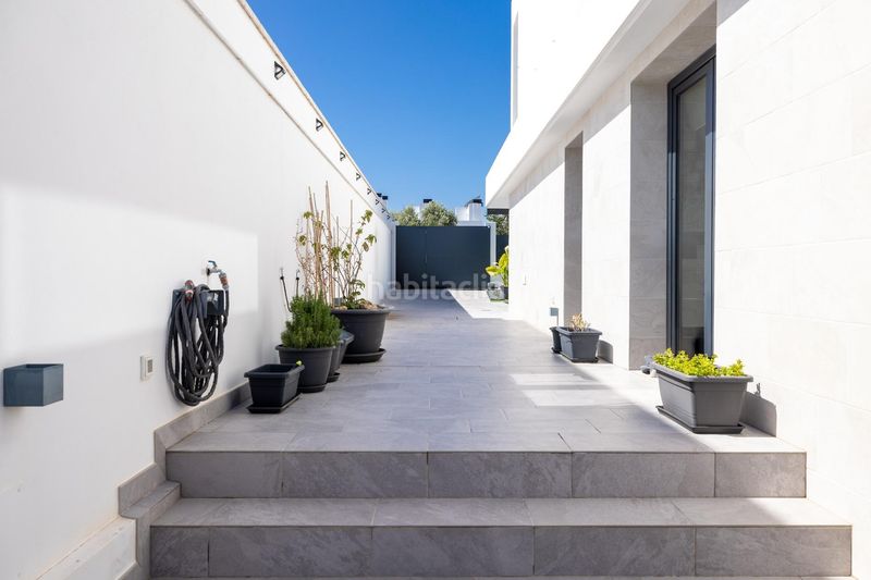 Foto 6210217c-750a-4603-8086-307a072148f4. Casa aparellada amb calefacció aparcament piscina a Alhaurín de la Torre