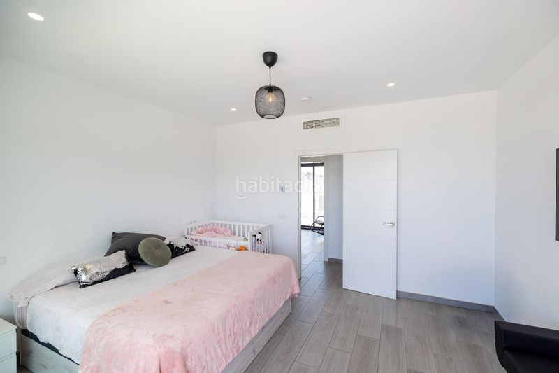 Foto b287ca63-6951-4e68-962d-3ed6a521a9db. Casa aparellada amb calefacció aparcament piscina a Alhaurín de la Torre