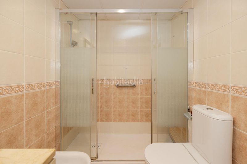 Foto 87a437f0-f4c8-4313-9590-0433aa261d68. Pis amb calefacció aparcament piscina a Paseo Marítimo Oeste - Pacífico Málaga