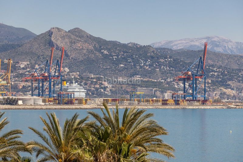 Foto f5a60cae-fe5f-41e5-973c-c6c9fa9e0f83. Pis amb calefacció aparcament piscina a Paseo Marítimo Oeste - Pacífico Málaga