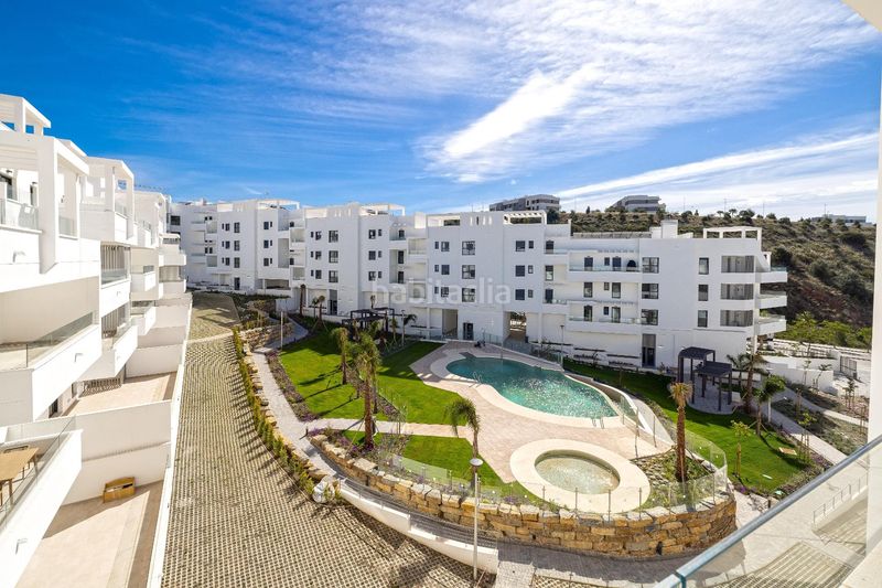 Foto de025517-4e5b-4992-a5ac-7f4007285d23. Àtic amb calefacció aparcament piscina a Limonar Málaga