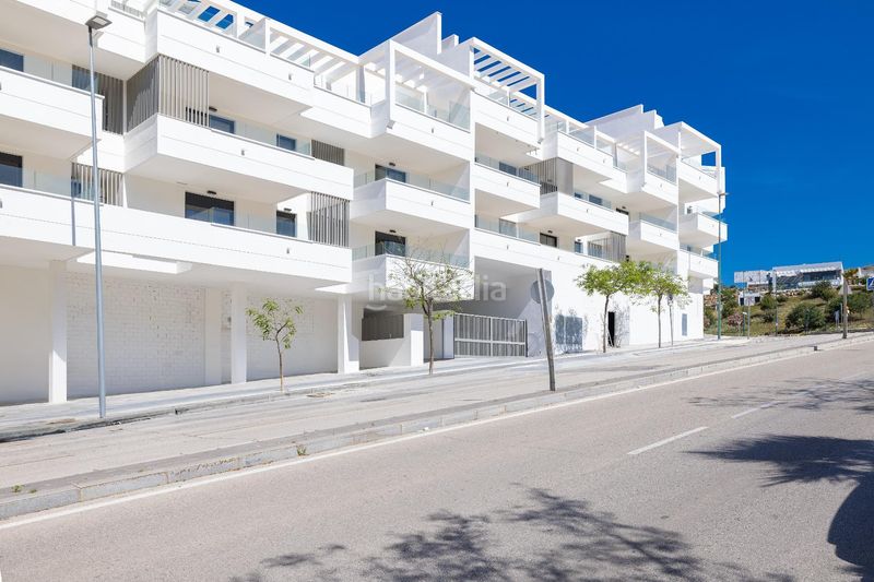 Foto fa0a5659-d3d4-4879-9f31-0de1b6b7e0af. Àtic amb calefacció aparcament piscina a Limonar Málaga