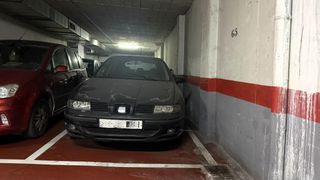 Autoparkplatz  Avenida editor ángel caffarena. Plaza de garaje en zona torre atalaya