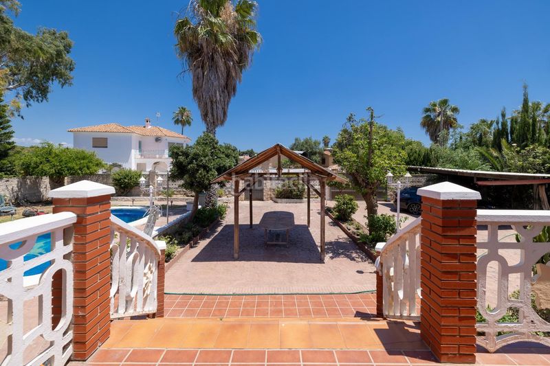 Foto ace4e00a-03d6-44b8-ad8e-8543a4578e69. Xalet amb aparcament piscina a Churriana - El Pizarrillo - La Noria - Guadalsol Málaga