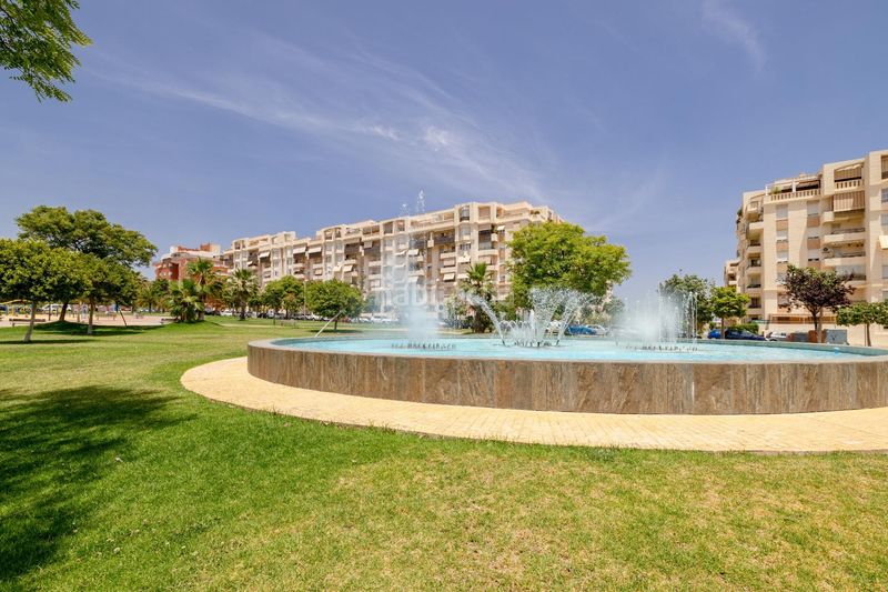Foto ffe52e76-4475-4451-948c-660c11eefbad. Pis amb aparcament piscina a Teatinos Málaga