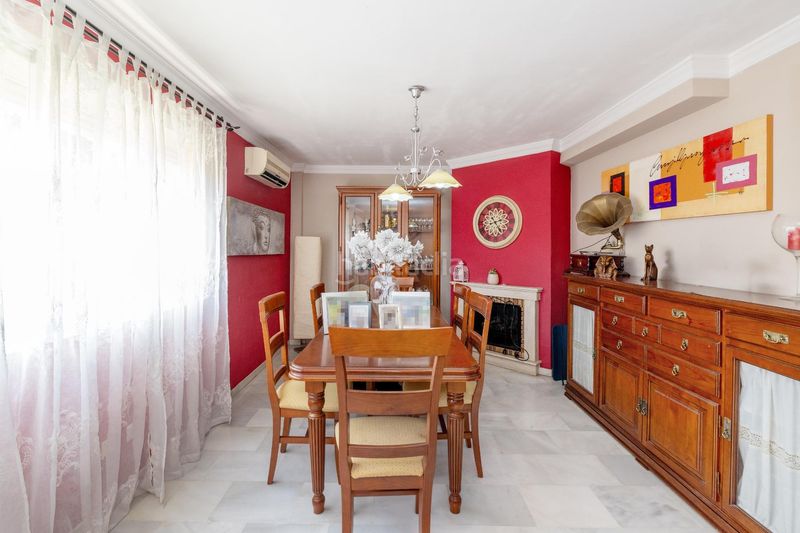 Foto a3914133-b771-40c1-b43b-77b9784bdbdd. Casa aparellada amb aparcament a San Alberto - La Alcubilla - Florisol Málaga