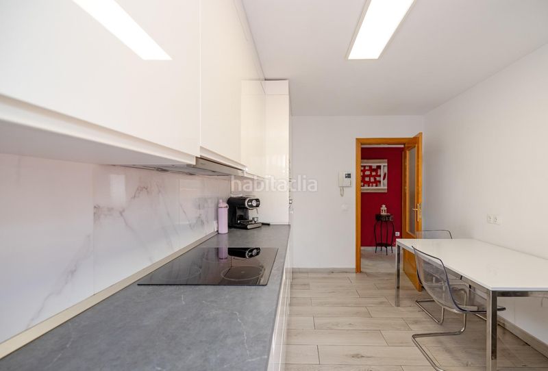Foto ba559e31-2104-4d80-bcf9-291690a33319. Casa aparellada amb aparcament a San Alberto - La Alcubilla - Florisol Málaga