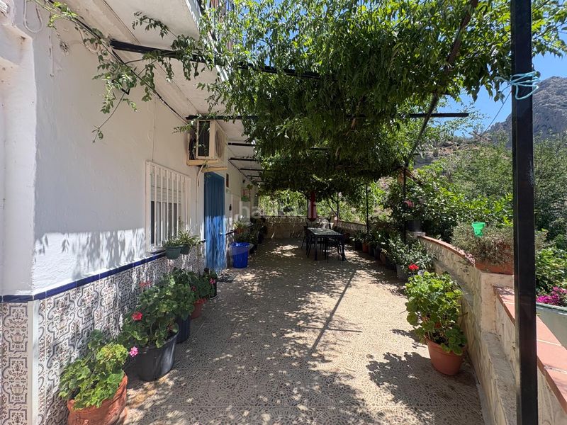 Foto 6588a601-b883-4a13-8c1d-4012c423bcfd. Casa aparellada a Ardales