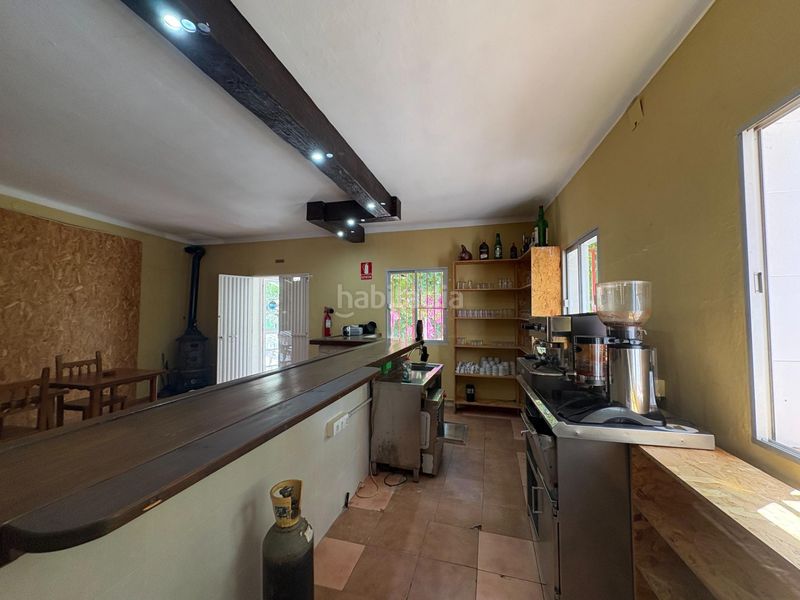Foto d8999762-7c55-4555-a969-6a6a87550383. Local comercial a Ardales