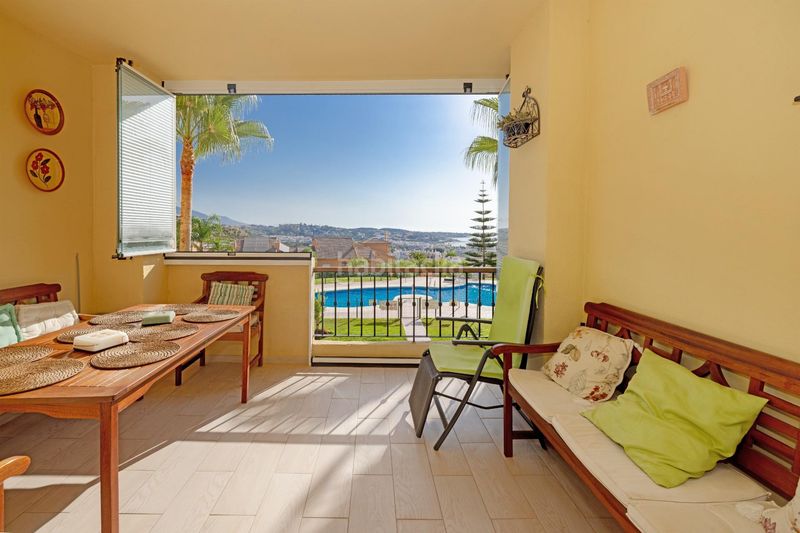 Foto ced87887-6f10-472a-8ba2-be4ba672b34d. Pis amb aparcament piscina a la cala Mijas Mijas