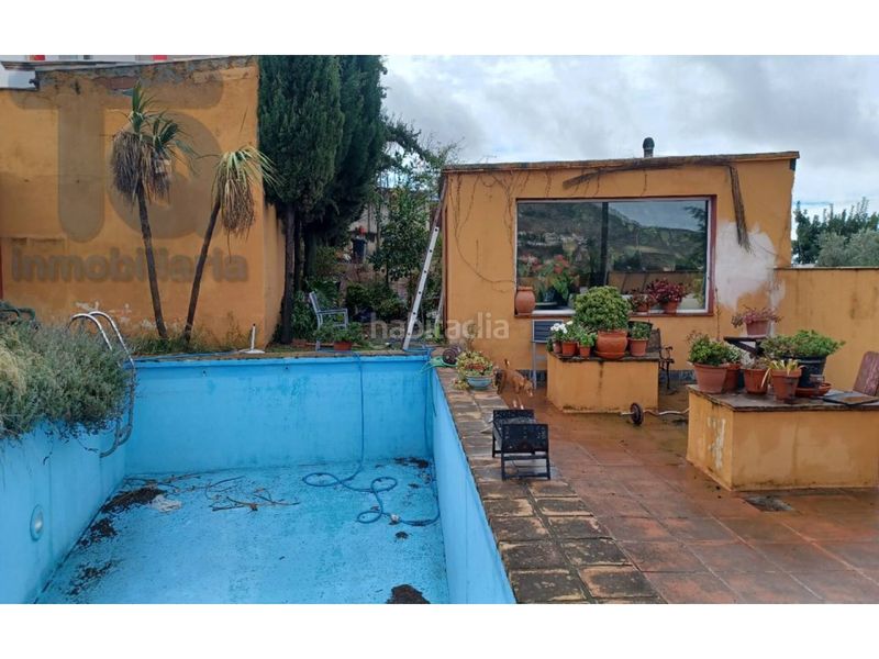 Foto 10074bd8-c7d5-46b8-b22c-624779cdd483. Masia amb piscina a Alfacar