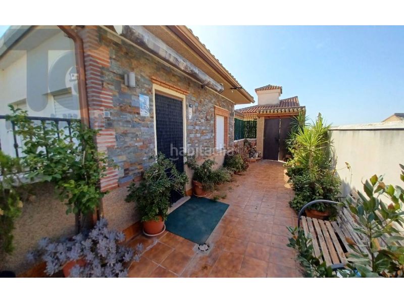 Foto 32308a3e-2108-4c0c-be1d-4e75c37a3691. Àtic amb aparcament piscina a Atarfe