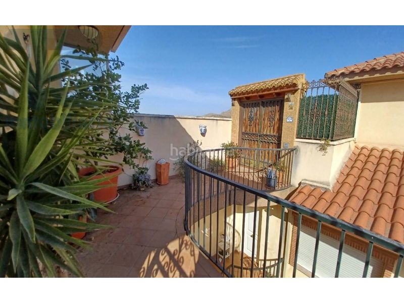 Foto f6f7fc9f-e27e-4701-847f-25b8e6eea681. Àtic amb aparcament piscina a Atarfe