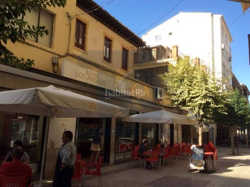 Foto 522427c3-ad32-4fad-8f71-ff34d85e1dca. Edificio  en venta en Guadix