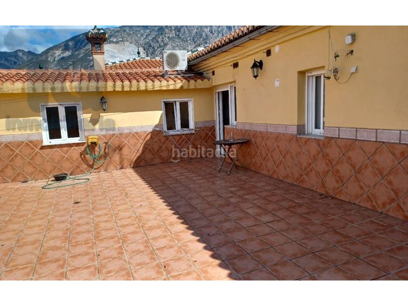 Foto 1e4464f0-7c86-4a55-9d7a-77ed62be8677. Casa adossada amb calefacció aparcament a Dúrcal