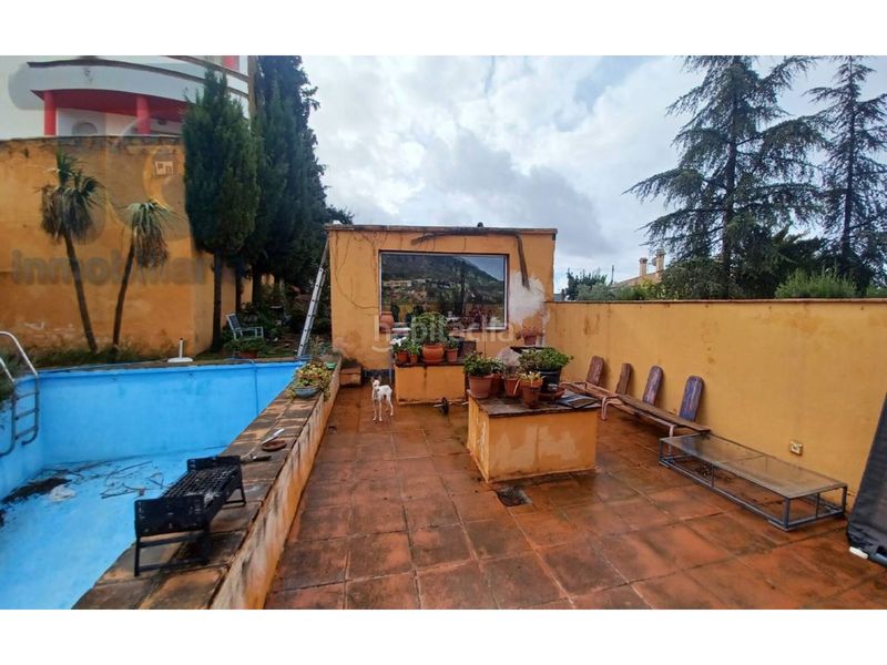 Foto 1dc8518b-6886-4c96-8242-721619889290. Masia amb piscina a Alfacar