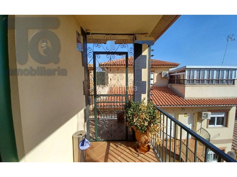 Foto fa6eded9-8651-4f13-aa3a-53dba662791e. Àtic amb aparcament piscina a Atarfe