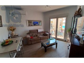 Pis  Calle junto avd, cadiz. Piso en venta en zaid�nvergeles18007