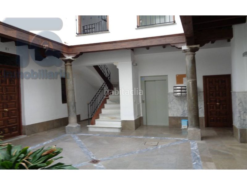 Foto ee351342-a260-461f-a737-a46c9898b4c2. Àtic amb calefacció a Barrio de Albaicín Granada